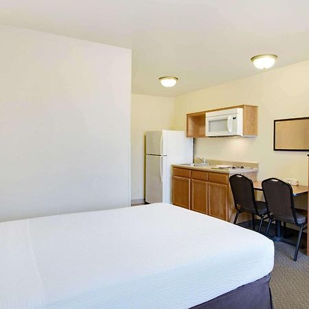 Woodspring Suites Raleigh Northeast Wake Forest 部屋 写真