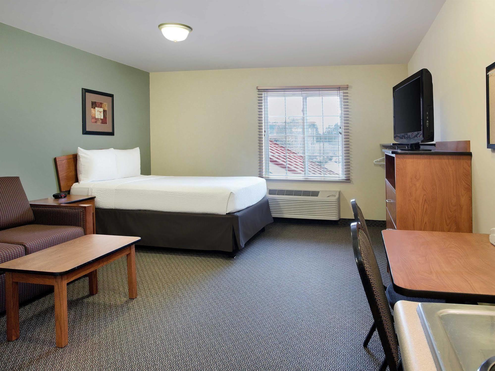 Woodspring Suites Raleigh Northeast Wake Forest エクステリア 写真